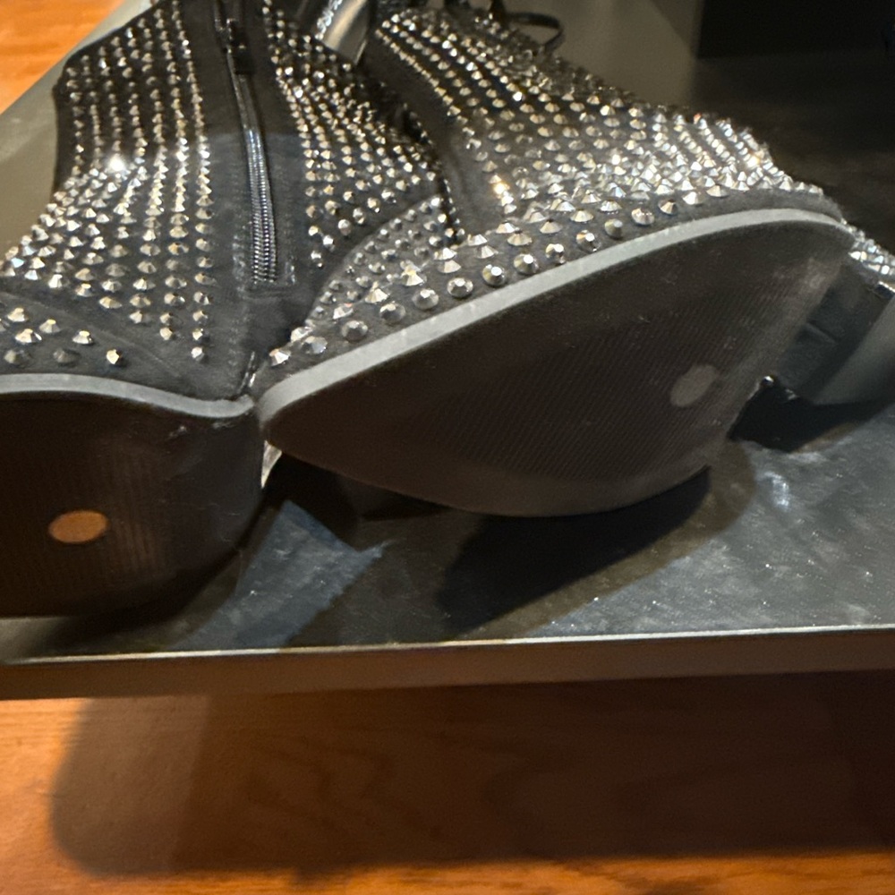 Very G Black Studded Heeled Boots - Picture 4 of 4